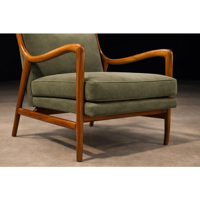 Wood Pair of Sculptural Armchairs by Giuseppe Scapinelli in Caviúna Wood & Mohair, Brazil, 1950s For Sale - Image 7 of 15
