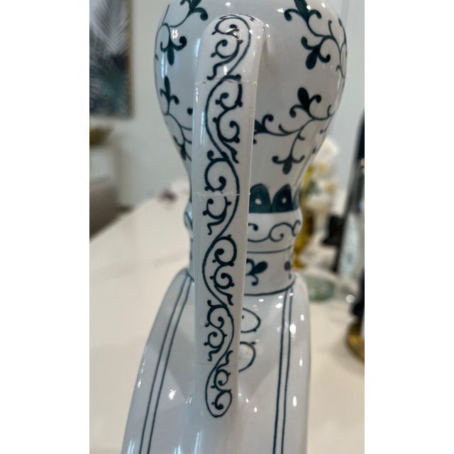 Vintage Pair of Floral Chinese Porcelain Moon Flasks (Urns, Vases) For Sale - Image 9 of 15