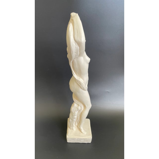Mid 20th Century Vintage Neoclassical Nude Standing Aphrodite Plaster Sculpture For Sale - Image 5 of 13