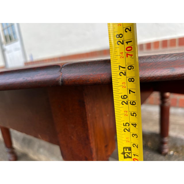 Antique 19th Century Mahogany. Extension Turned Leg Round Dining Table and 4 Leaves. For Sale - Image 12 of 18