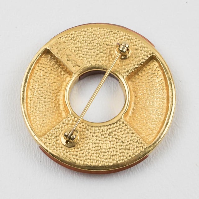 1990s Yves Saint Laurent YSL Gilded and Resin Donut Brooch For Sale - Image 5 of 7
