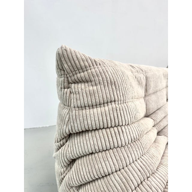 Beige French Togo 3-Seater Sofa in Beige Corduroy attributed to Michel Ducaroy for Ligne Roset, 1970s For Sale - Image 8 of 13