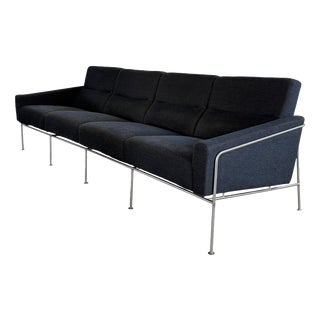 S3300 4-Seater Sofa by Arne Jacobsen for Fritz Hansen, 1980s For Sale