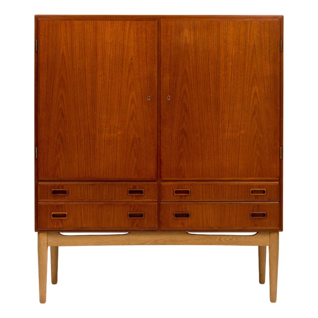 Vintage Danish Mid-Century Hutch/Wardrobe in Teak For Sale