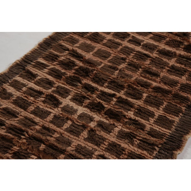 1950s Hand Knotted Vintage Tulu Rug Beige Brown Shag Pile Geometric Pattern For Sale - Image 5 of 8