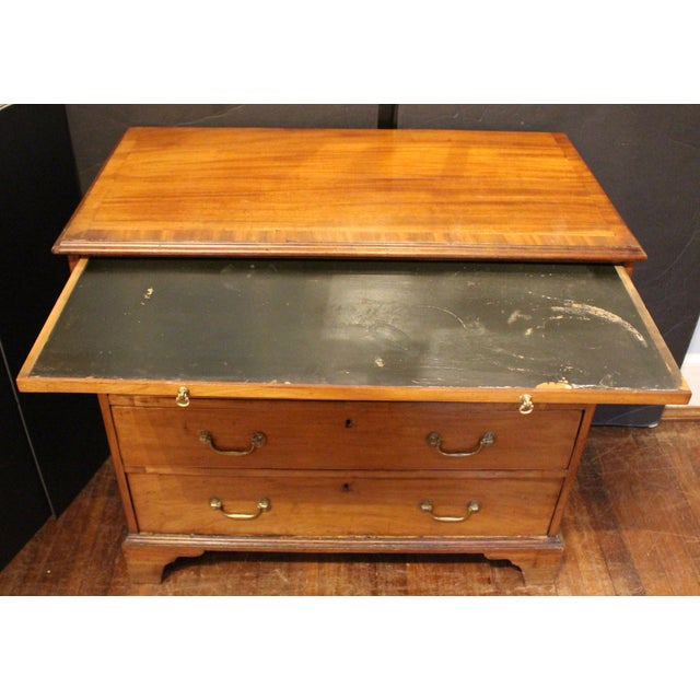 Late 18th Century Circa 1770 Likely Scottish George III Bachelor's Chest With Slide For Sale - Image 5 of 14