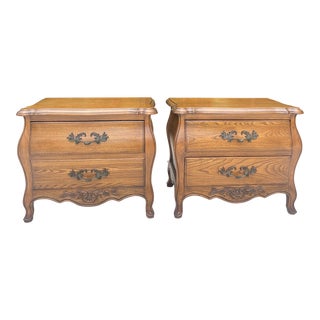 1990s French Provincial Style Pair of Nightstands For Sale