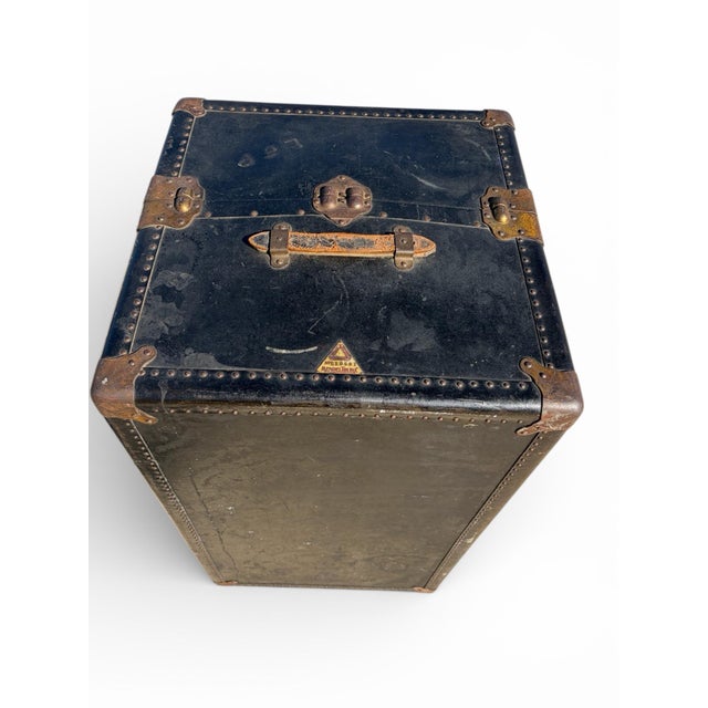 Metal Early 20th Century Mendel Trunk For Sale - Image 7 of 12