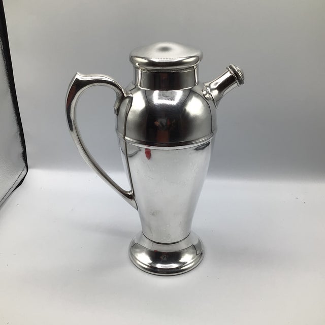 Vintage 1930s International Silver Company Silver-Plated Cocktail Shaker For Sale In Sacramento - Image 6 of 12