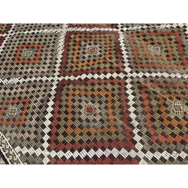 1960s Diamond Pattern Turkish Kilim Rug- 6′8″ × 8′2″ | Chairish