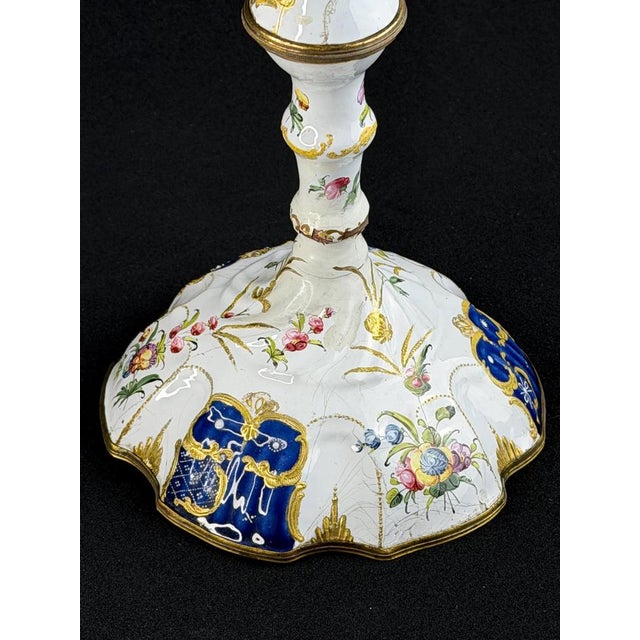 Rococo Enamel Candlestick attributed to South Staffordshire / Bilston, 1765-1775 For Sale - Image 3 of 13