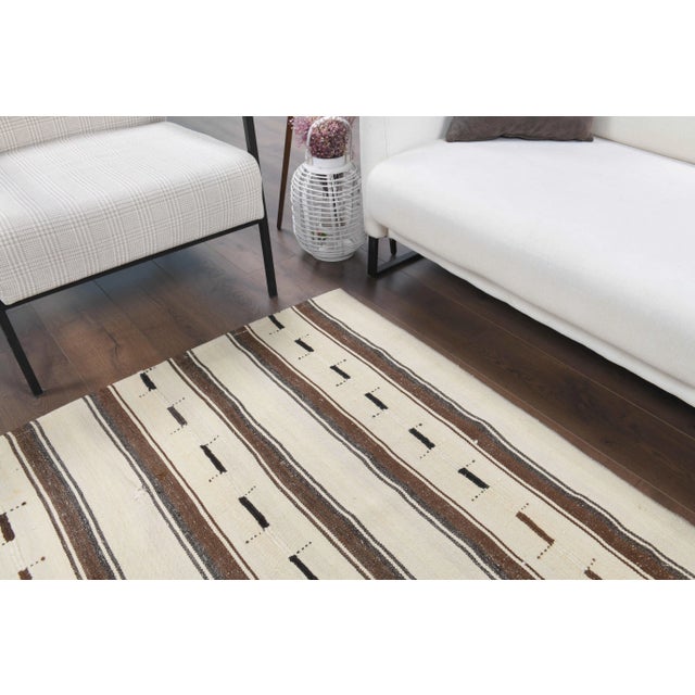 Vintage Turkish Oushak Handmade Wool Cotton White Kilim Area Rug For Sale - Image 6 of 11