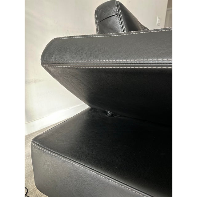 Animal Skin Designer Italian-Style Leather Sofa in Carbon Black For Sale - Image 7 of 10