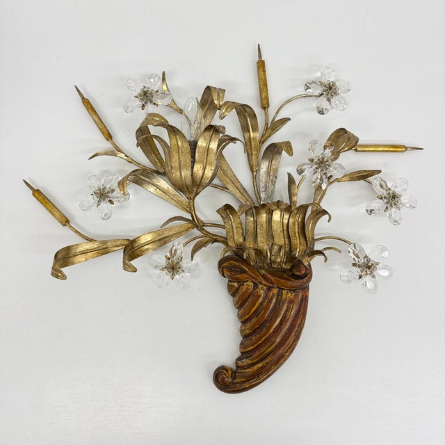 Mid-Century Crystal Flower Bouquet Wall Sconce in the style of Banci, 1970s For Sale - Image 16 of 18