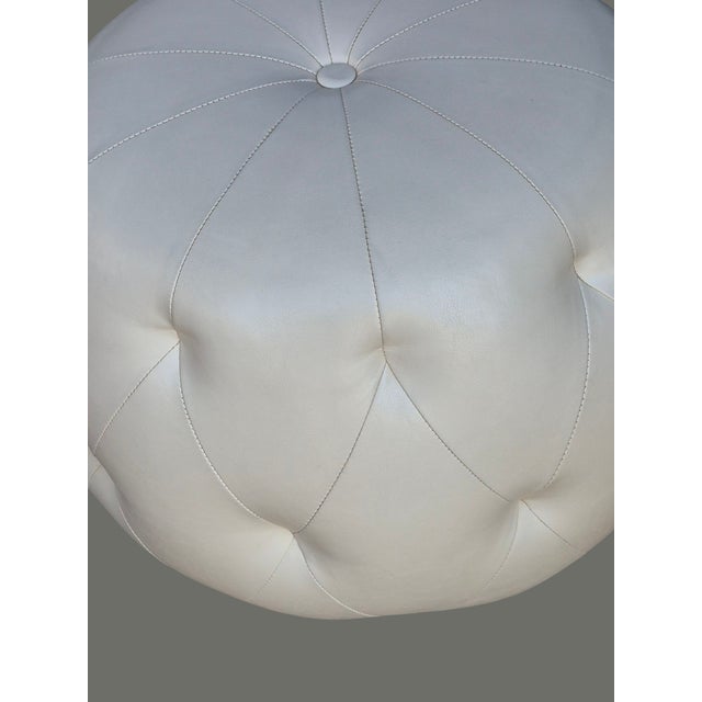 Mid-Century Modern Late 20th Century Mid Century Modern White Faux Leather Round Puff Ottoman Stool For Sale - Image 3 of 7