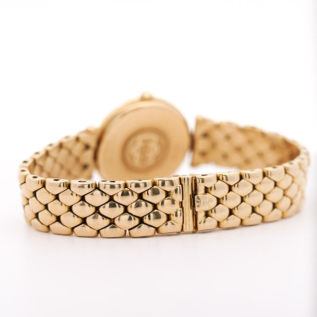 1990s 1990s Van Cleef & Arpels La Collection 18k Gold Diamond Bezel Ladies Watch For Sale - Image 5 of 10