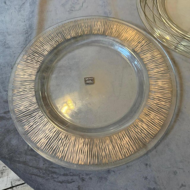 Two 2000s Barbara Forni for Sottsass Associated Studio Round Glass Plates For Sale - Image 6 of 17