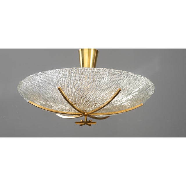 Big J.T.Kalmar ceiling lamp with structure glass shade vienna around 1950s. Original condiction. Fancy model. Structure...