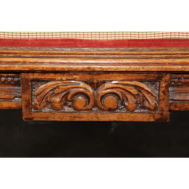 French Napoleanic French Carved Walnut Louis XV Style Window Boudoir Bench Circa 1920 For Sale - Image 3 of 12
