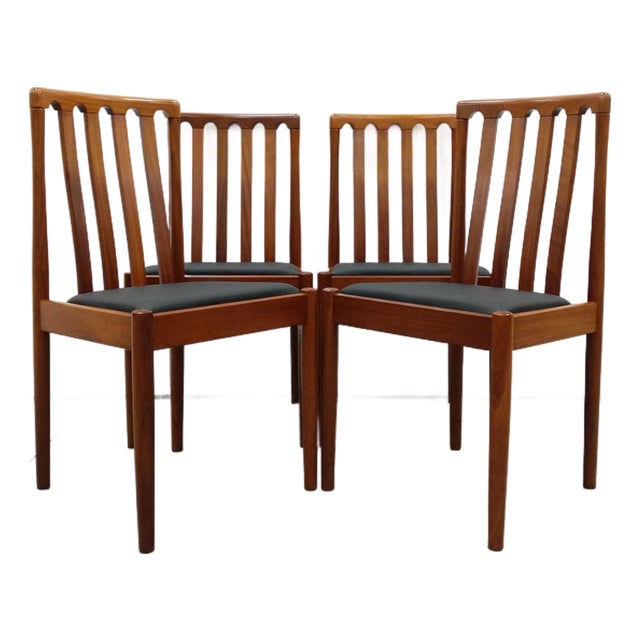 Set of 4 Vintage Mid Century Modern Dining Chairs Attributed to Meredew For Sale