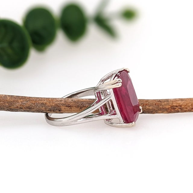 Metal 9.3ct Red Ruby Ring in Solid 14k White Gold | Cu 14x10mm | Solitaire Ring, Size 6.75 For Sale - Image 7 of 7