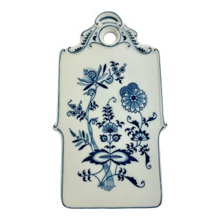 1970s Vintage Japanese Chinoiserie Meissen Blue Danube Cheese Board Platter For Sale