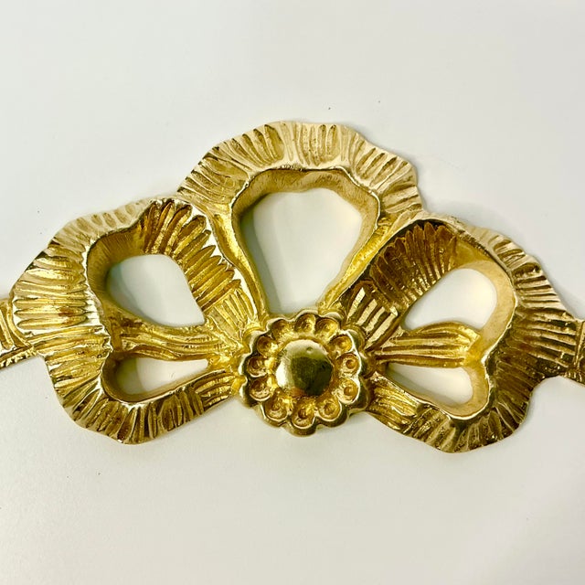 Brass Mid-Century Hollywood Regency Chippendale Boho Chic Brass Bow Decorative Wall Pediment For Sale - Image 8 of 11