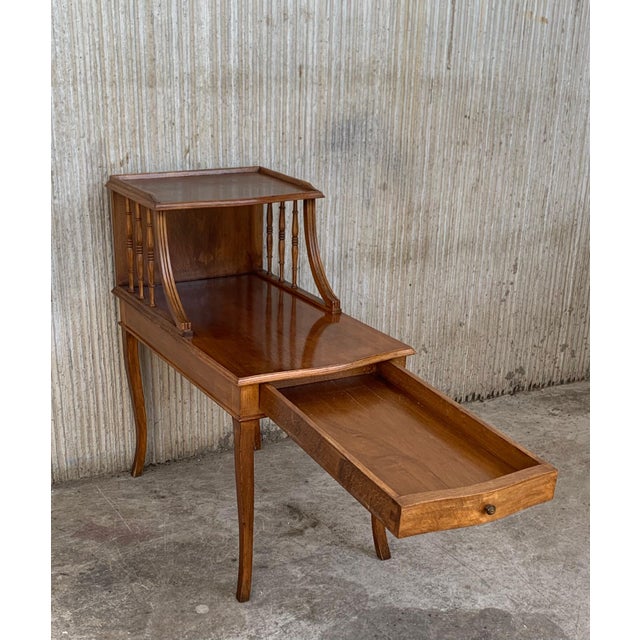 Brown Pair of Early 20th Century Louis XV Walnut Nightstands Bedside Tables For Sale - Image 8 of 18