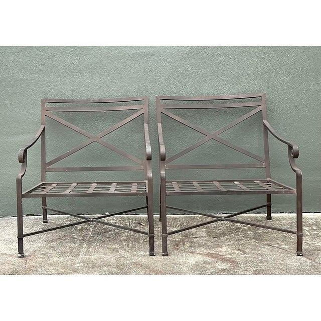 This exceptional three-piece set from the legendary Brown Jordan is a masterclass in outdoor luxury and Hollywood Regency...