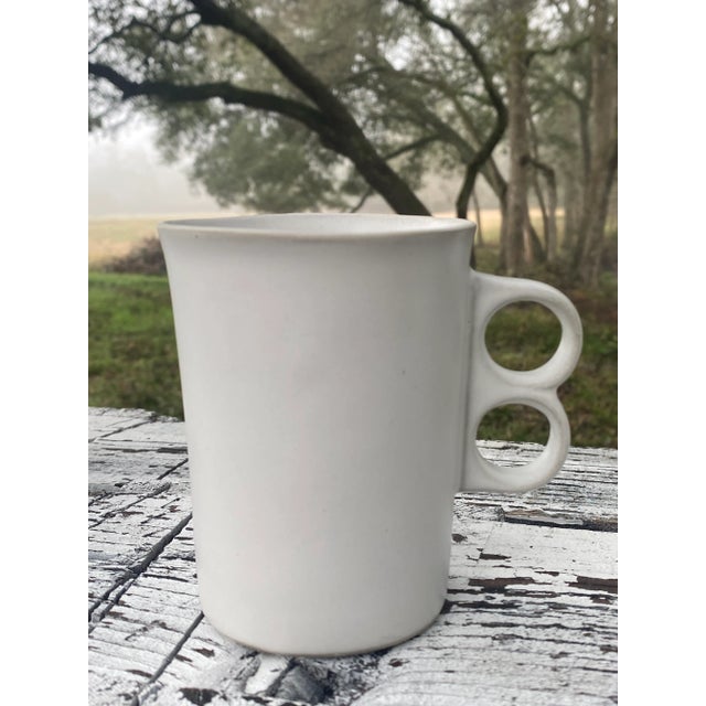 Organic Modern David Gil “Trigger” Bennington Potters Mugs, Set of 10 For Sale - Image 6 of 10