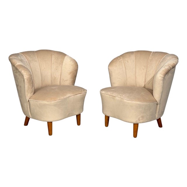 Asko, Finnish Modern, Lounge Chairs, Beige Velvet, Beech, Finland, 1950s For Sale