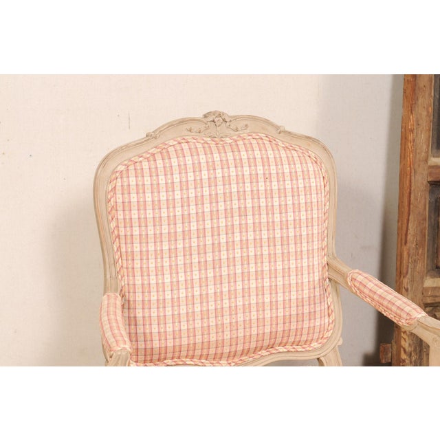 Wood Mid 20th Century French Pair of Louis XV Style Fauteuils For Sale - Image 7 of 13
