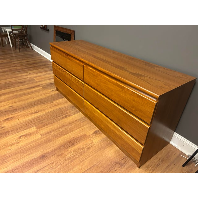 Mid-Century Modern Vintage Danish Modern Teak 6-Drawer Dresser For Sale - Image 3 of 12