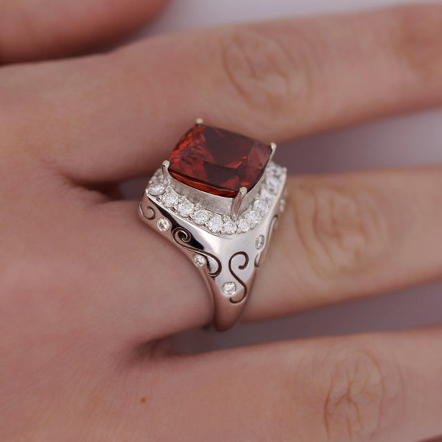 Vintage Gia Certified Orange Spessartine Garnet & Diamond 18k White Gold Ring Size 6.5 For Sale In Miami - Image 6 of 9