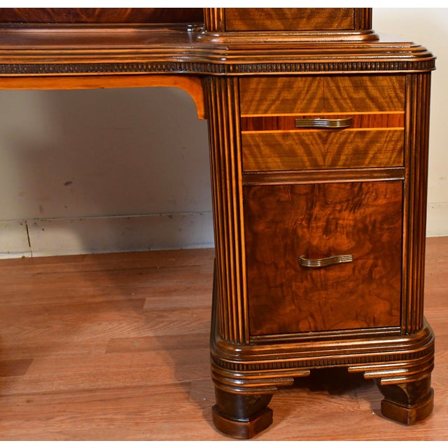 Brown 1950s Vintage Art Deco Walnut Inlaid Vanity and Mirror / Makeup Table For Sale - Image 8 of 16