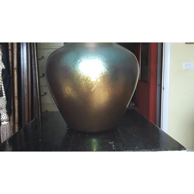 C1910 Frederick Carder Era Steuben Glassworks Large Gold Aurene Art Glass Vase For Sale - Image 9 of 12