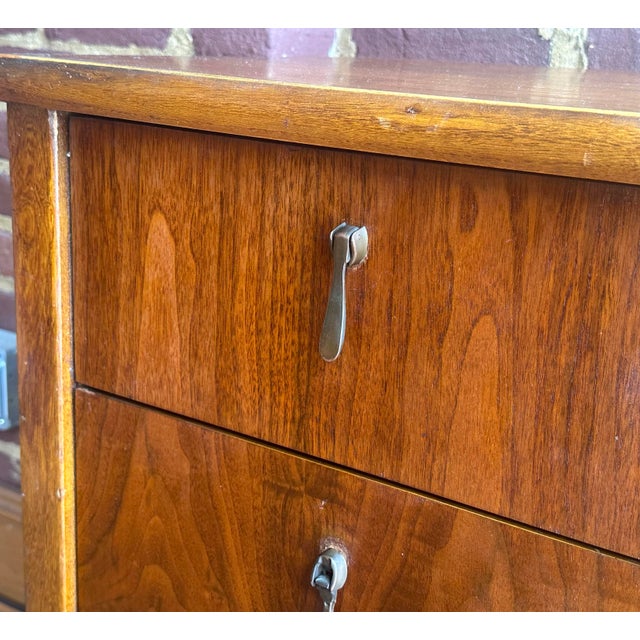 Lane Co. Perception Nine Drawer Mid Century Modern Dresser For Sale - Image 9 of 12