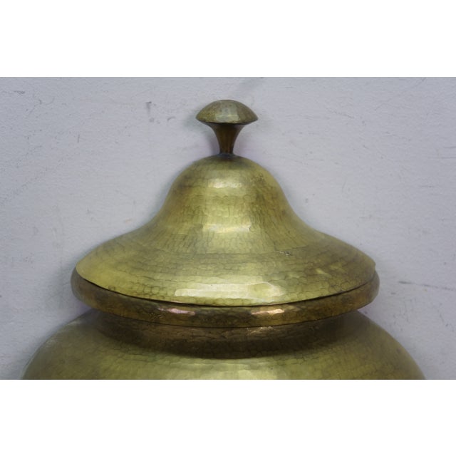 Brass Antique Italian Hammered Ribbed Brass Lavabo Water Fountain Cistern & Basin For Sale - Image 8 of 18