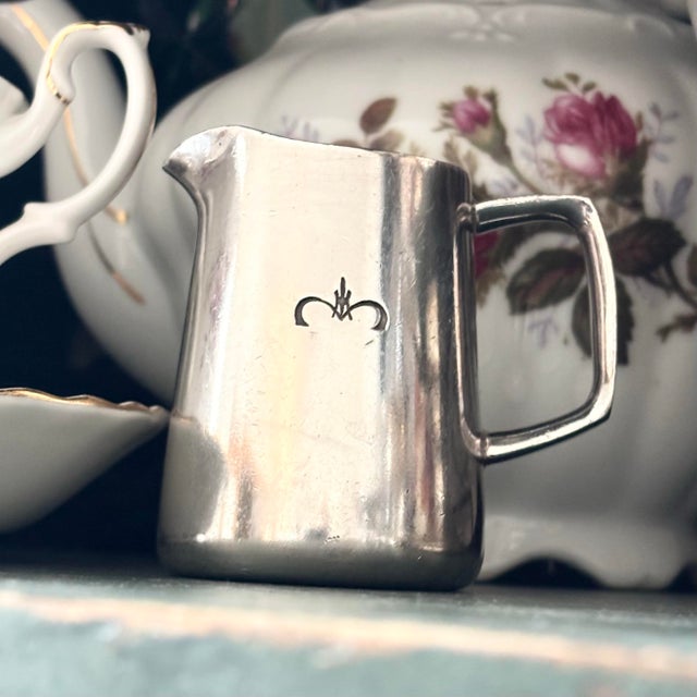 Mid-Century Modern Mappin N Webb Vintage Creamer London Hilton For Sale - Image 3 of 7