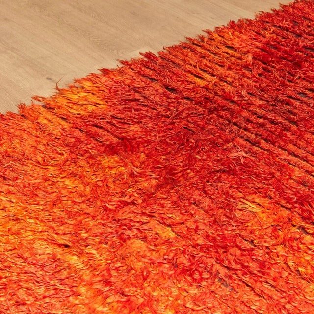 1980s Turkish Hand Knotted Orange Wool Rug, 1980s For Sale - Image 5 of 18