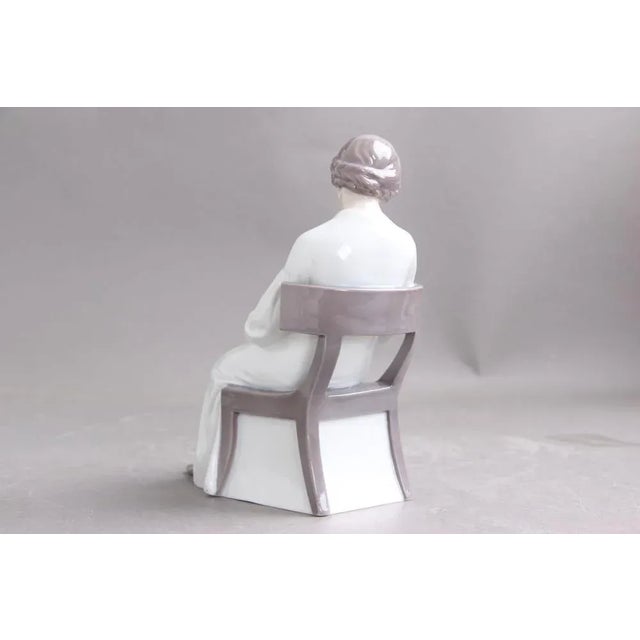 1960s Model 1642 Mother & Child Figure from Bing & Grøndahl For Sale - Image 5 of 9