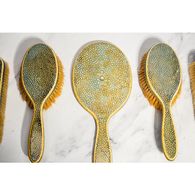Rare Antique English Shagreen Vanity Set c.1920, Goldsmiths & Silversmiths London, 5-Piece Boxed Dressing Set Brushes Mirror For Sale - Image 4 of 15