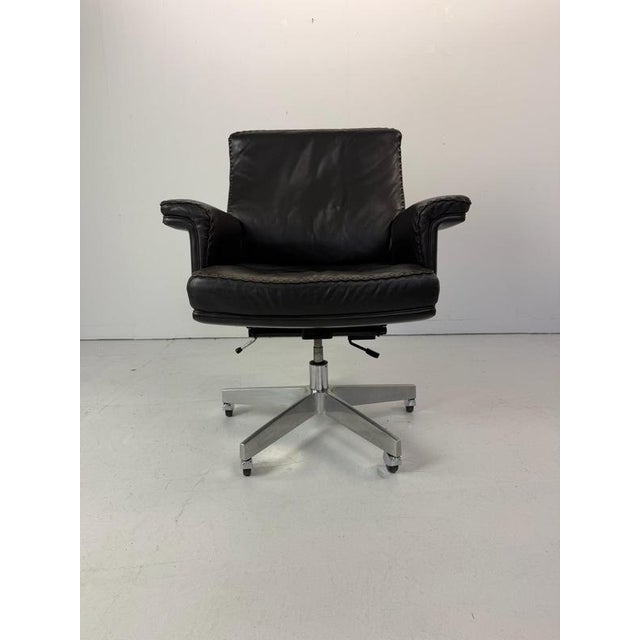 Metal DS 35 Swivel Leather Armchair from de Sede, Switzerland, 1970s For Sale - Image 7 of 11