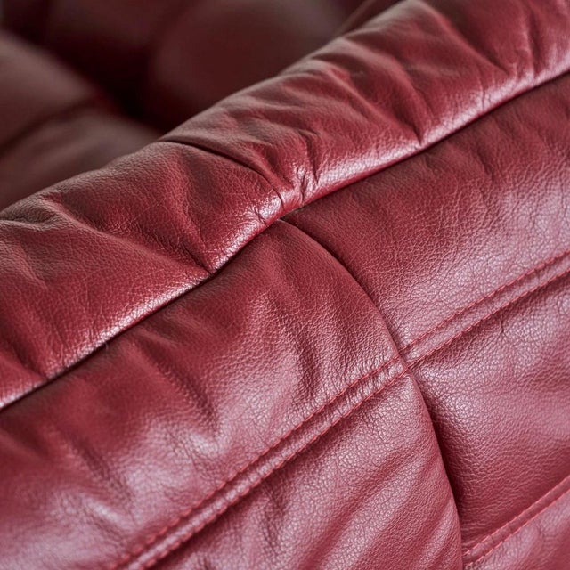 Togo Modular Sofa in Oxblood Red Leather attributed to Michel Ducaroy for Ligne Roset, 2000s, Set of 4 For Sale - Image 9 of 18