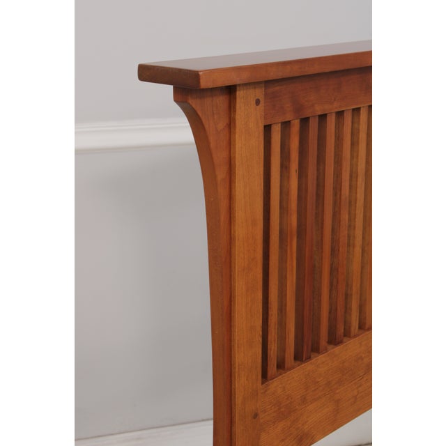 Stickley Cherry Queen Size Prairie Mission Bed For Sale - Image 14 of 18