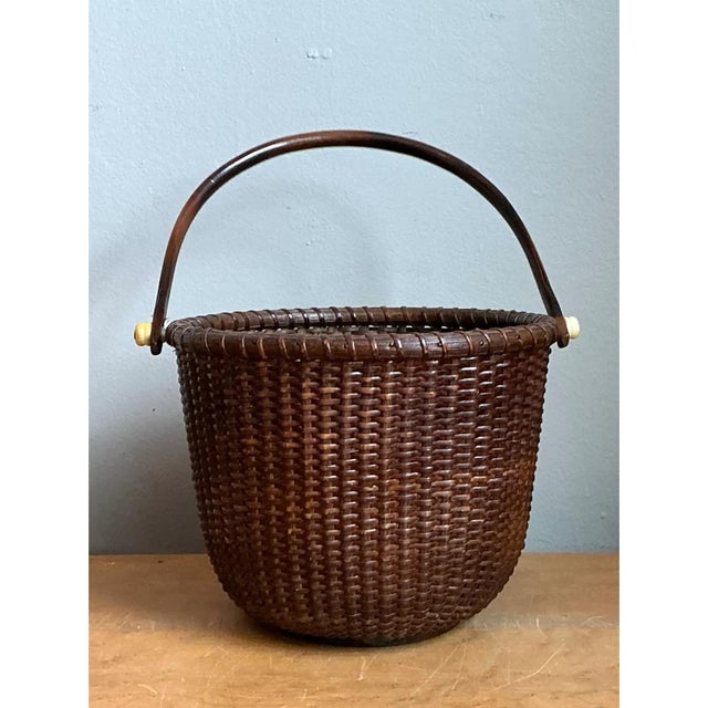 Cinnamon Vintage Woven Rattan Nantucket Basket With Handle For Sale - Image 8 of 12