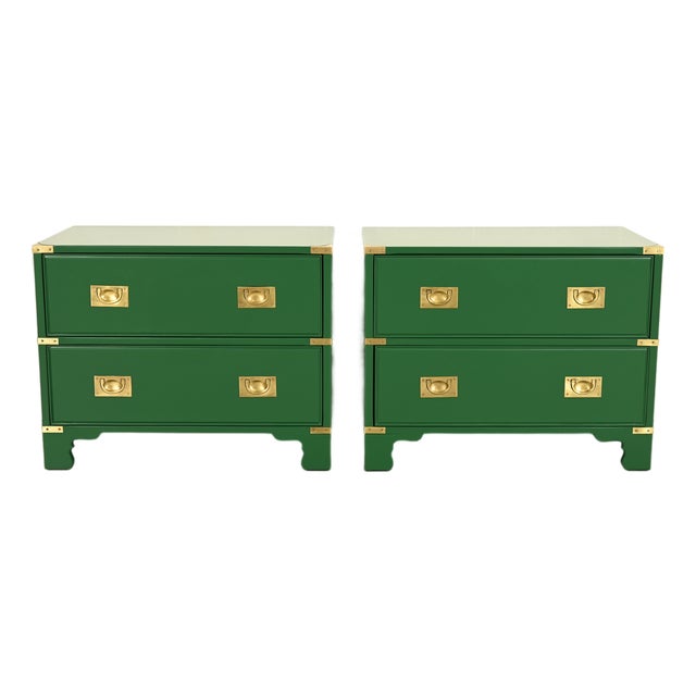 Drexel Heritage Mid-Century Hollywood Regency Campaign Green Lacquered Nightstands | Pair For Sale