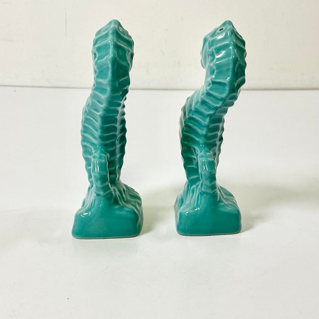 1970s Vintage Boho Chic Coastal Hollywood Regency Seahorse Salt & Pepper Shakers - A Pair. For Sale - Image 9 of 10