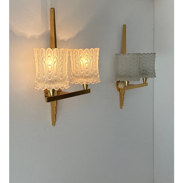 1950s Double Wall Lights in Brass and Molded Glass from Maison Arlus, France, 1950, Set of 2 For Sale - Image 5 of 7