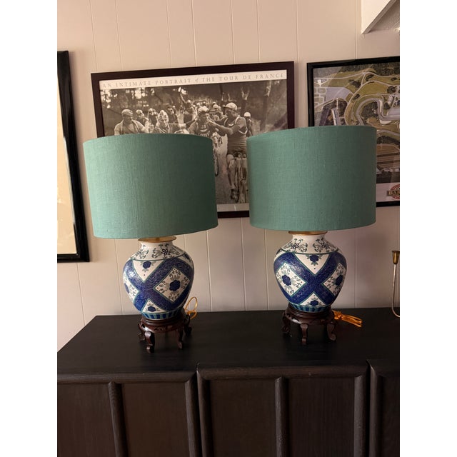 Vintage Blue & White Chinoiserie Ginger Jar Lamps With Custom Teal Linen Shades - a Pair For Sale - Image 11 of 11